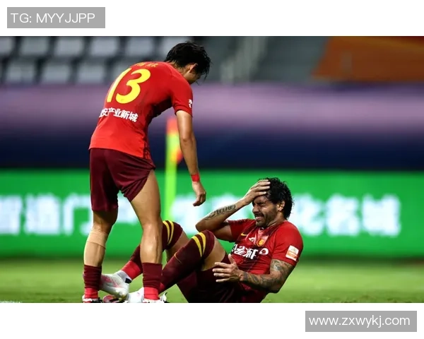 南京足球队以57分稳居联赛积分榜首位追赶者仍在奋力追逐 南京足球队以57分稳居联赛积分榜首位追赶者仍在奋力追逐